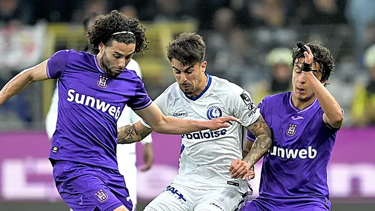 Anderlecht and humiliated gand: a transfer escapes them