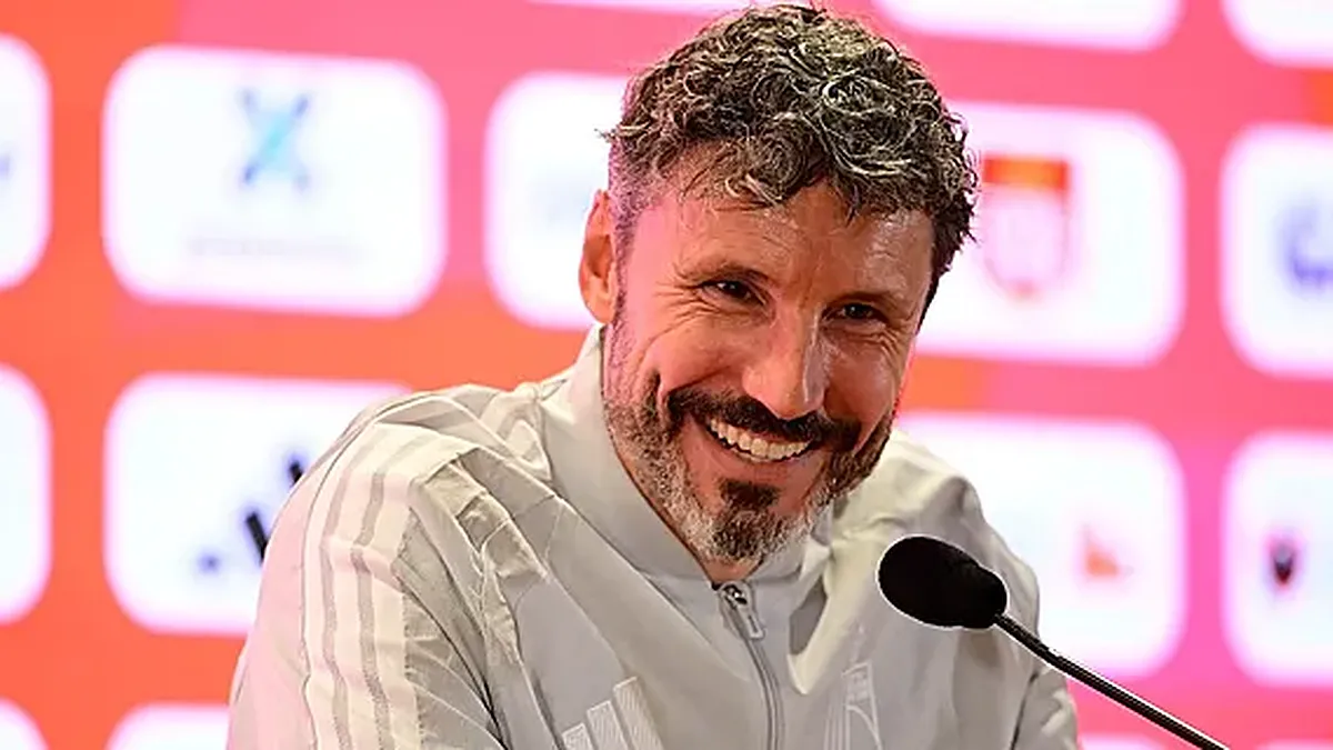 Dialbes Rouges Compo des Diables : Van Bommel teste un nouvel entrejeu - FootNews