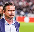 L'Antwerp privé d'Overmars par la FIFA ?