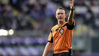 Un ex-arbitre prend la défense d'Anderlecht face au VAR