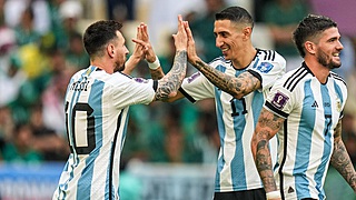 Messi et Fernandez gardent l'Argentine en vie