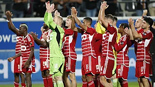 Standard: "C'est le meilleur, il doit être titulaire"