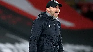 Un ancien joueur de JPL  bat Liverpool et fond en larmes (VIDEO)