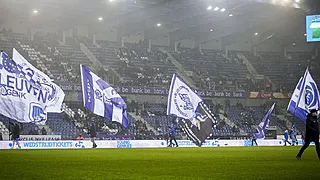 Que fait l'ancien coach de United dans les tribunes de Genk ?