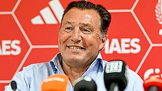 Le Standard a trouvé son nouveau défenseur, Wilmots négocie