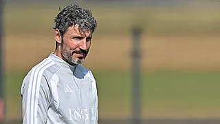 Van Bommel surprend : le onze contre la France déjà connu !