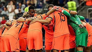 Le grand favori des Oranje se retire à la surprise générale