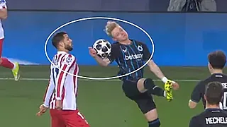 Scénario catastrophe pour le Club : l'Atlético profite d'un penalty douloureux 