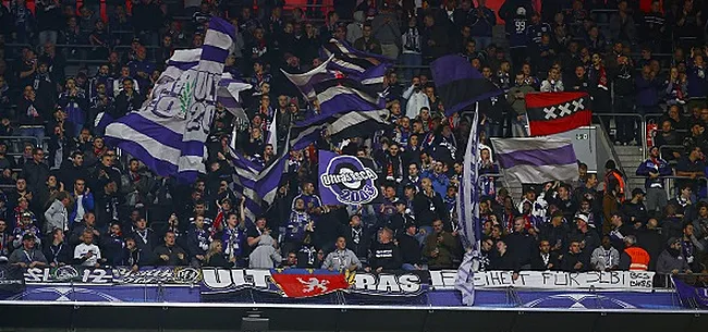 Les supporters d'Anderlecht se comportent mal: match interrompu