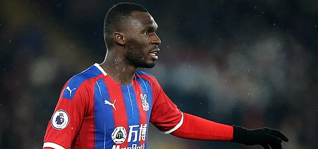 Benteke le salue: 