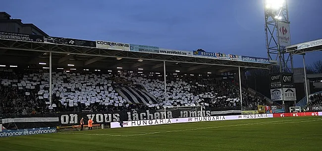 Foto: Perte d'argent assez idiote à Charleroi