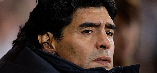 Foto: Un Standardman se prend un peu trop pour Maradona