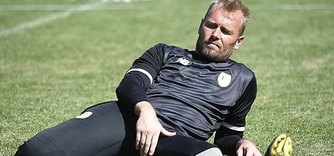 Image: https://www.footimages.be/media/fotos/650x305/0/Jean-François-Gillet-Standard-18-7_18.jpg