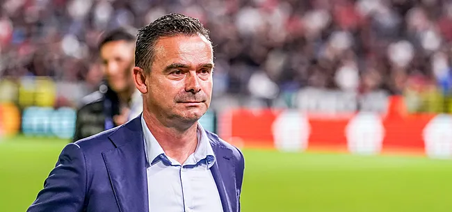 L'Antwerp privé d'Overmars par la FIFA ?