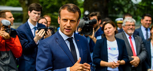 Macron remet la Légion d'honneur à l'Equipe de France et tacle un Diable (VIDEO)