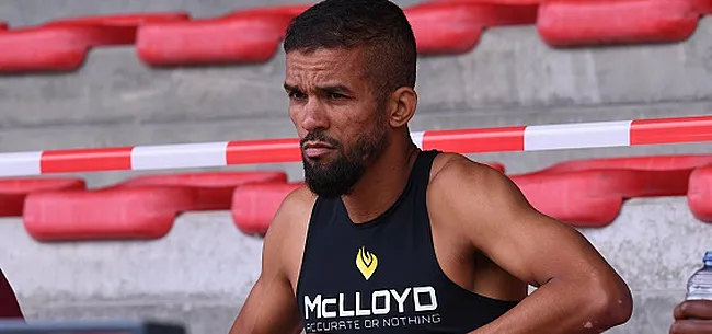 Mehdi Carcela ne devait pas jouer!