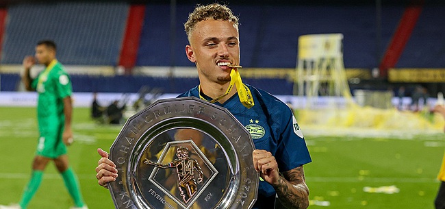Noa Lang offre un premier trophée au PSV