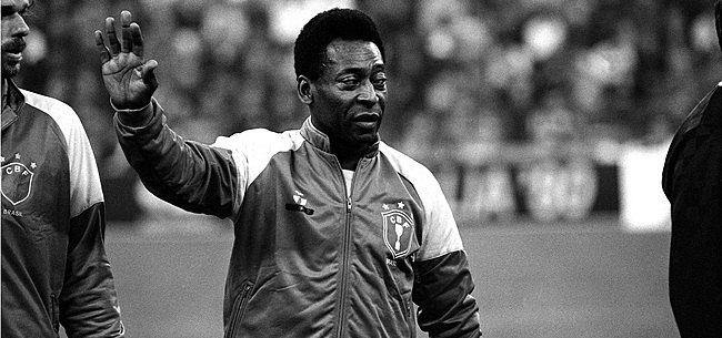 Magnifique hommage des fans de Santos à Pelé 🎥