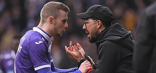 Foto: Le cirque continue: le Beerschot et OHL demandent le report du championnat