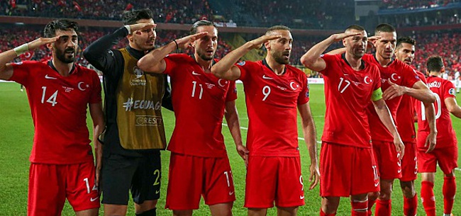 L'UEFA sanctionne les joueurs et supporters turcs. Justifié? 