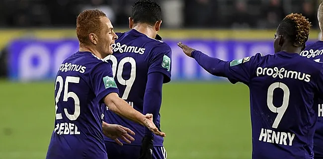 Trebel trahit un coéquipier: 