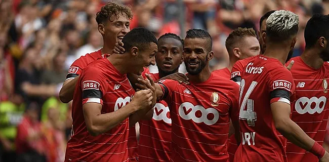 Le Standard a un milieu sous la main