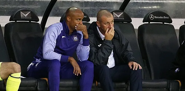 Simon Davies très critique : 