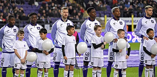 Van Binst pointe un problème au RSCA: 