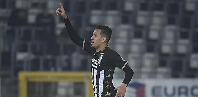 Portes ouvertes à Charleroi: deux joueurs vers la sortie