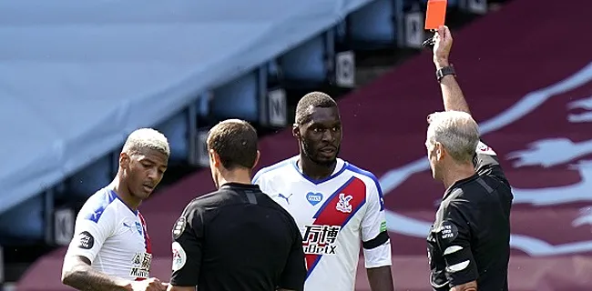 Quelle mouche a piqué Benteke? Exclu après le match!