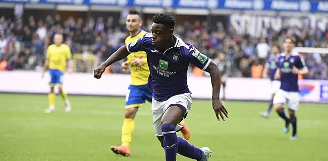 Quatre clubs étrangers ont mis Doku sur leur liste