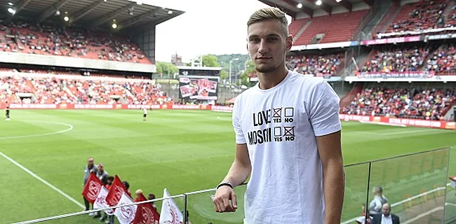 De quoi souffre l'attaquant roumain du Standard ?