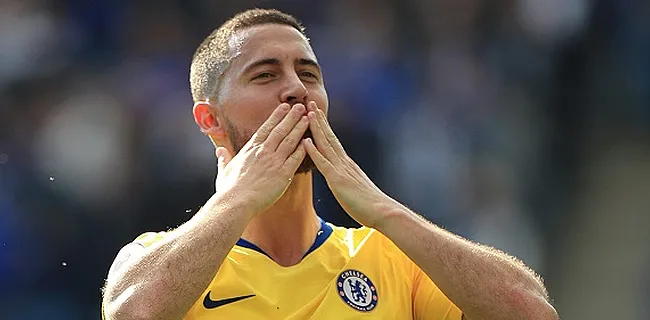 Eden Hazard embrasse Eric Cantona et Thierry Henry