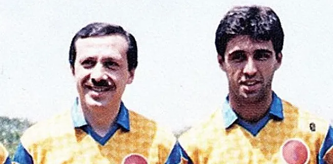 L'ex-star turque est chauffeur Uber: 