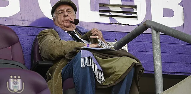 A 88 ans, un administrateur d'Anderlecht se prend une amende corona