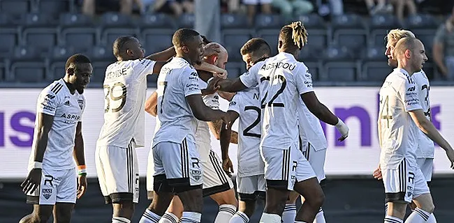 L'ancien Panda raccroche