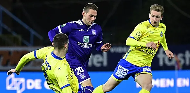 158 minutes et il quitte Anderlecht par la petite porte