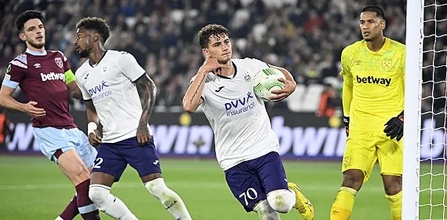 Trois clubs intéressés par Sebastiano Esposito 