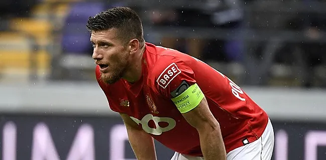 Les fans du Standard rendent un bel hommage à Mpoku & Co