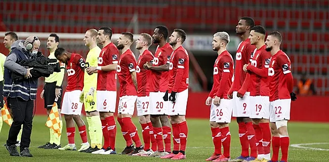 Le Standard à la hache: 3 autres joueurs vers le noyau B 