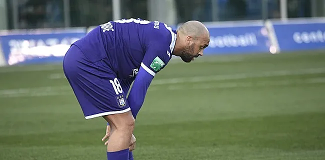 RSCA: VDB n'est plus sur la photo d'équipe, Tau va mieux