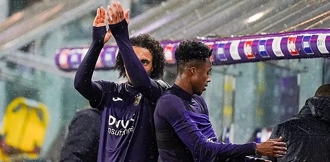 Garder Zirkzee ou Kouamé? Les fans du RSCA ont fait leur choix