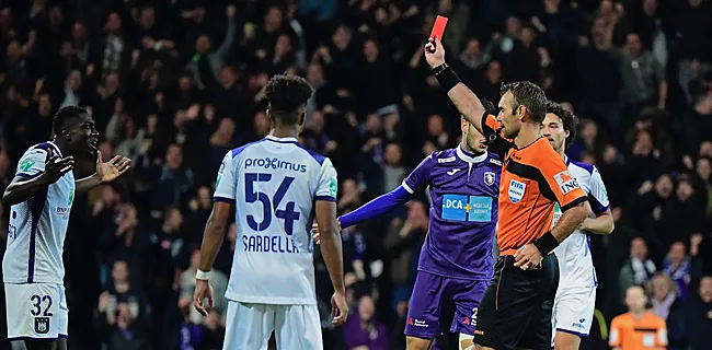 Le défenseur mauve, Luckassen, connaît la durée de sa suspension 