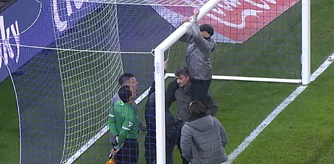 Image insolite : le départ d'Anderlecht - Gand retardé