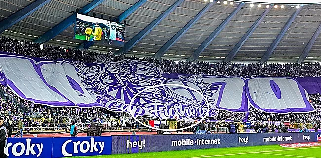 Finale : Le tifo raté d’Anderlecht enflamme les réseaux